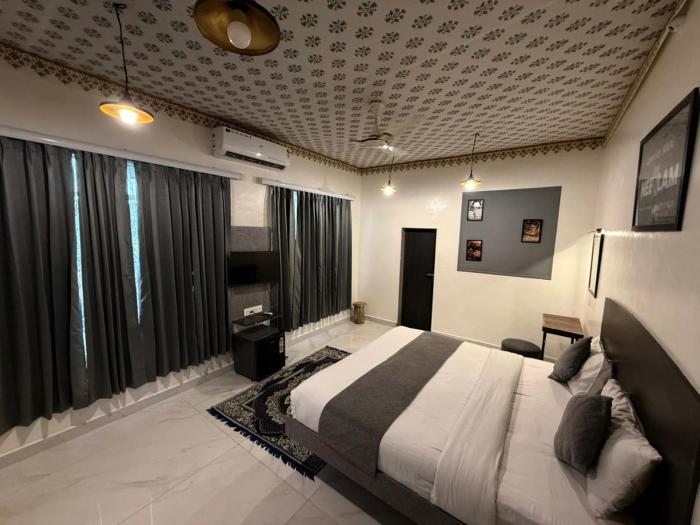 chandraprabha sky jawai resort