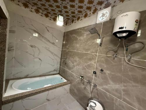 chandraprabha sky jawai resort
