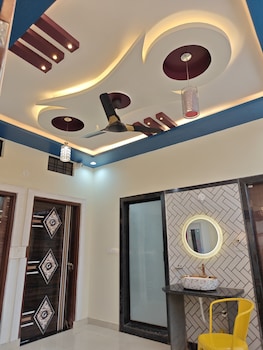 Shree Ji Palace,,3 star