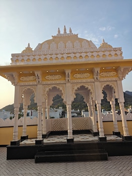 Shree Ji Palace,,3 star