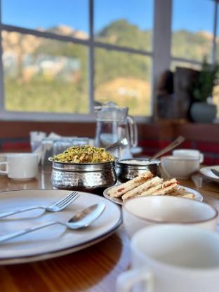 oakridge by the aravali story