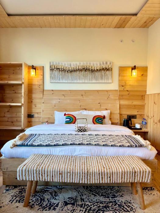 oakridge by the aravali story