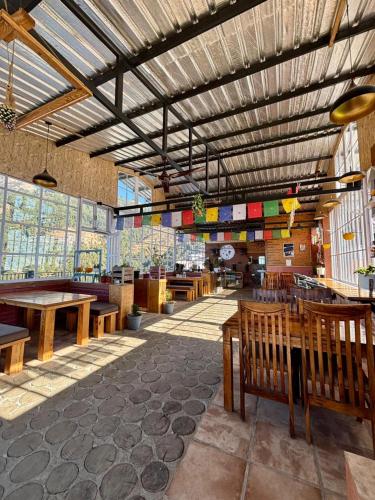 oakridge by the aravali story