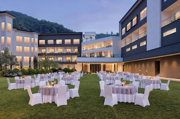 le meridien dehradun india resort and spa