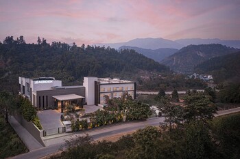 le meridien dehradun india resort and spa