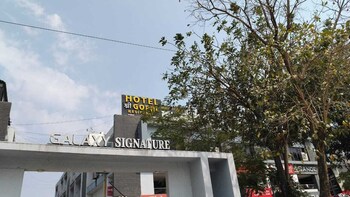 Hotel Lee Prime,,2 star