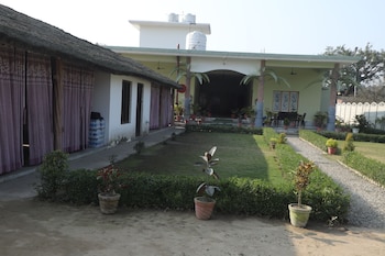 Royal Chuka Farm Stay,,2 star