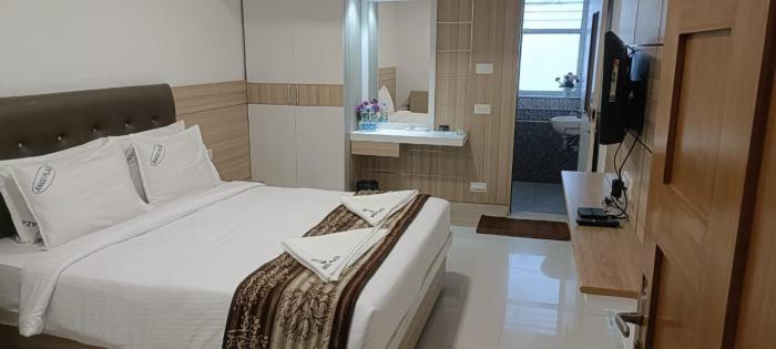 ango plaza hotel