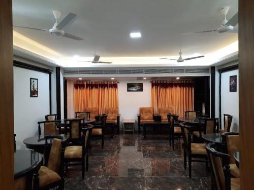 Ango Plaza Hotel,,2 star