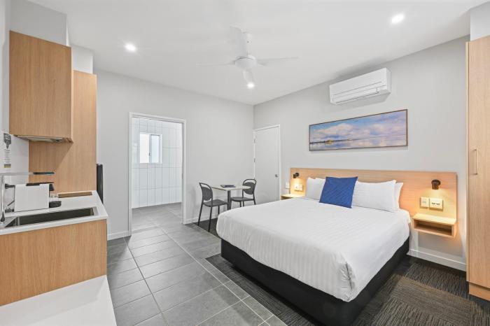 avenue west studio units