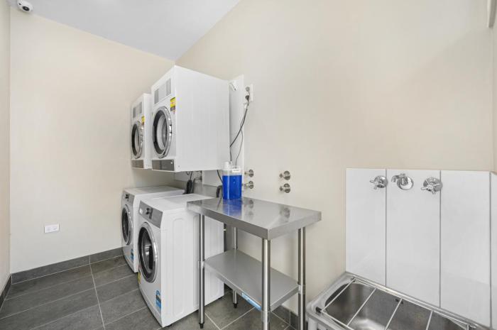 avenue west studio units
