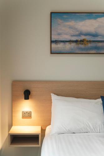 avenue west studio units