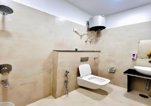 Aaravya Hotels And Banquets,,0 star