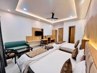 aaravya hotels and banquets