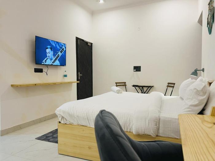 live free hostel dehradun