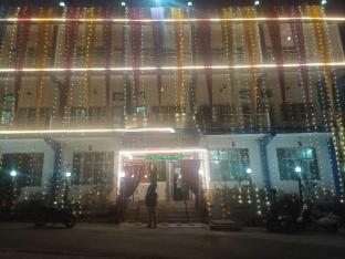 7 high rock hotel