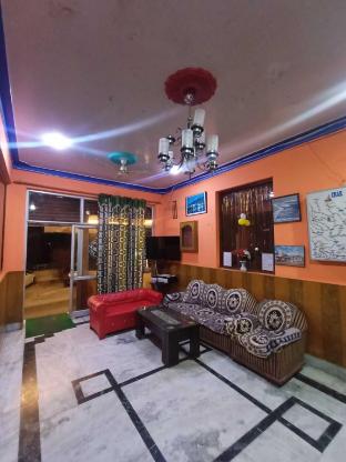 7 high rock hotel