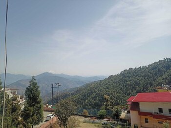 7-High Rock Hotel,,3 star