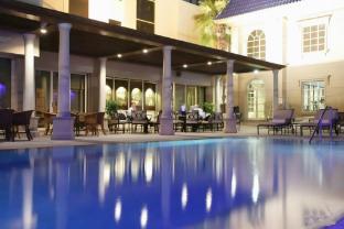 luxe avenue hotel
