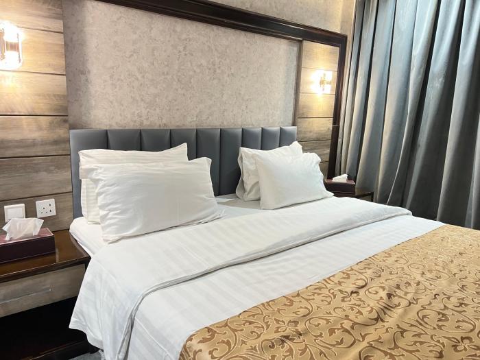 rose al haditha hotel