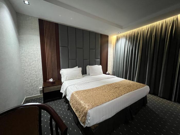 rose al haditha hotel