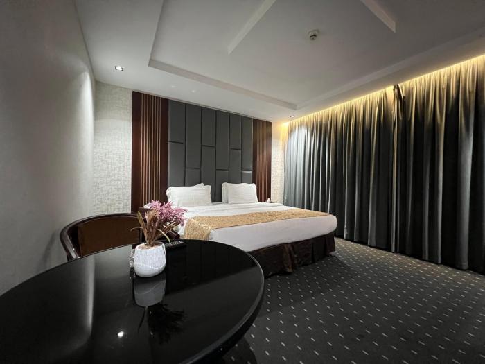 rose al haditha hotel