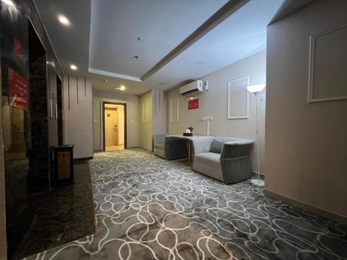 rose al haditha hotel
