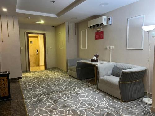 rose al haditha hotel