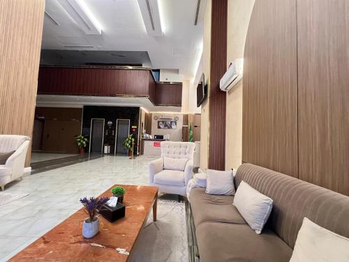 rose al haditha hotel