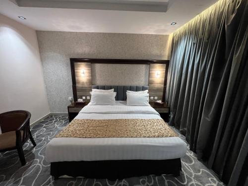rose al haditha hotel