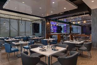 embassy suites by hilton toronto airport