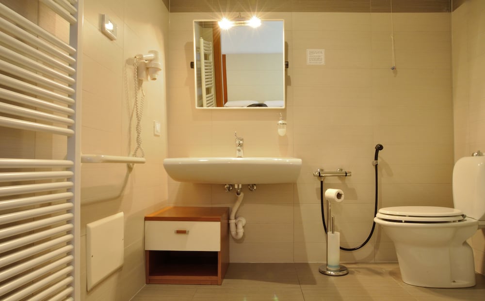 hotel mezzaluna