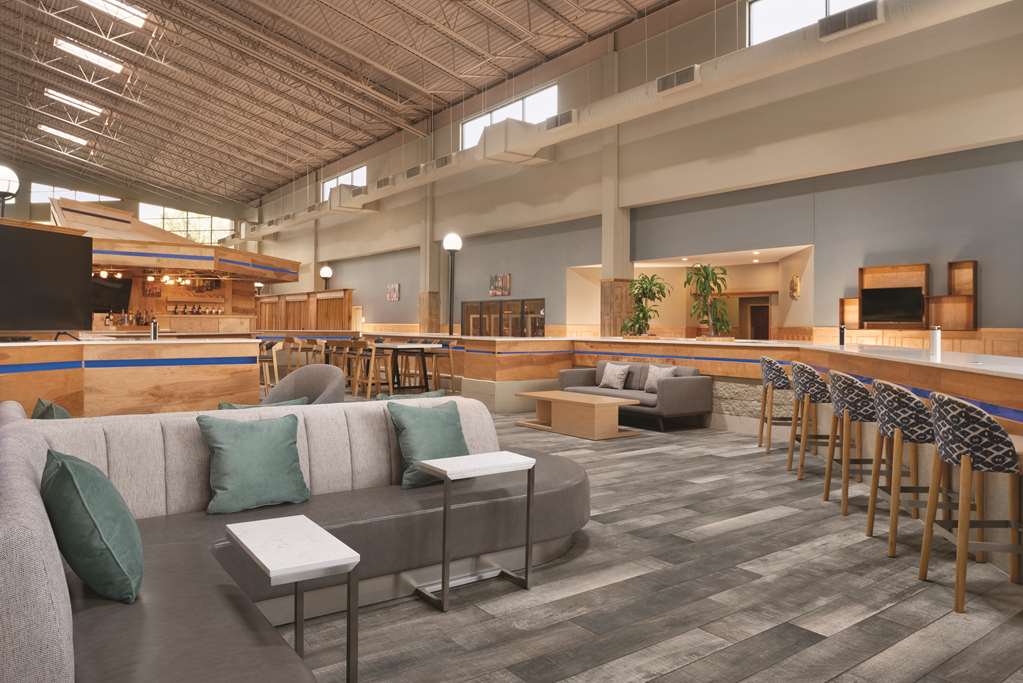 wyndham garden conference center champaign urbana