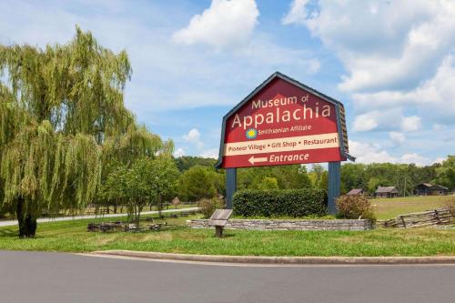 super 8 by wyndham knoxville north powell