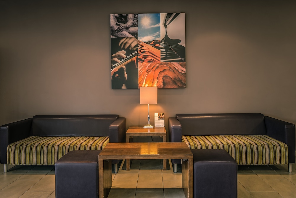 holiday inn express preston south by ihg