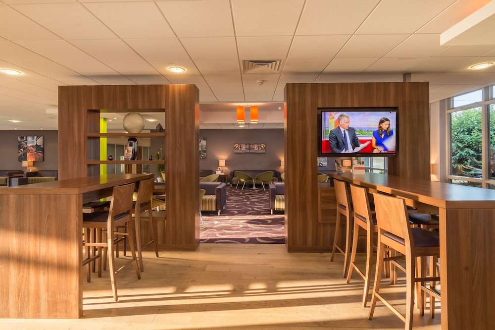 holiday inn express preston south by ihg