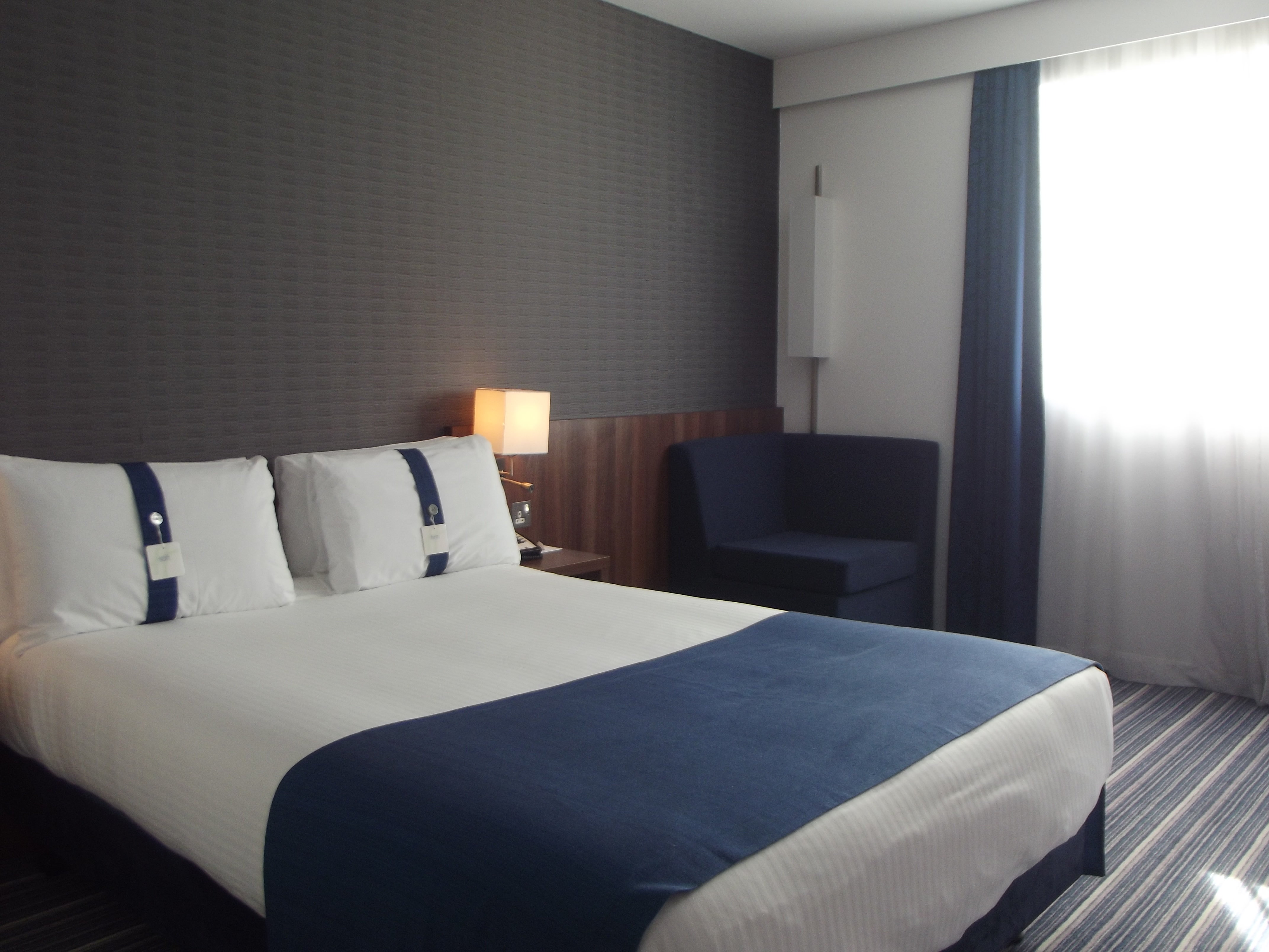 holiday inn express preston south by ihg