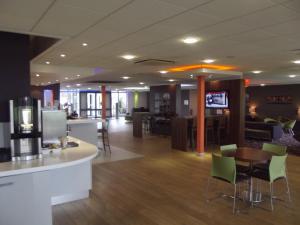 holiday inn express preston south by ihg