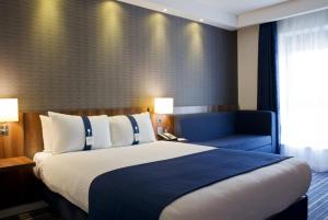 holiday inn express preston south by ihg