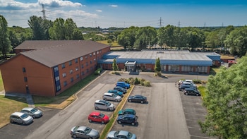 holiday inn express preston south by ihg