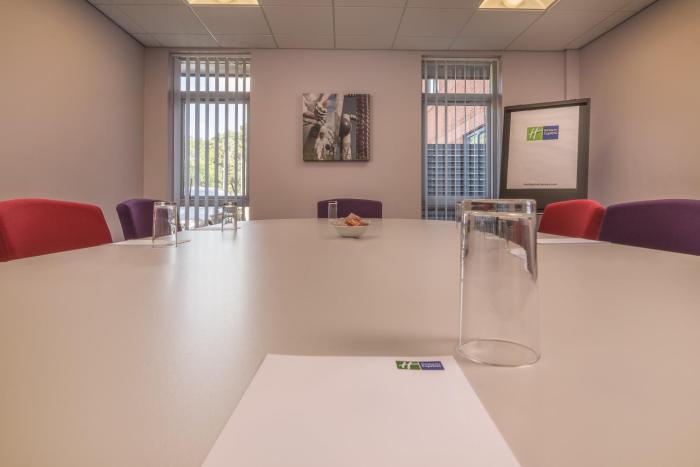 holiday inn express preston south by ihg