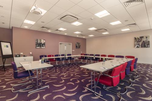 holiday inn express preston south by ihg