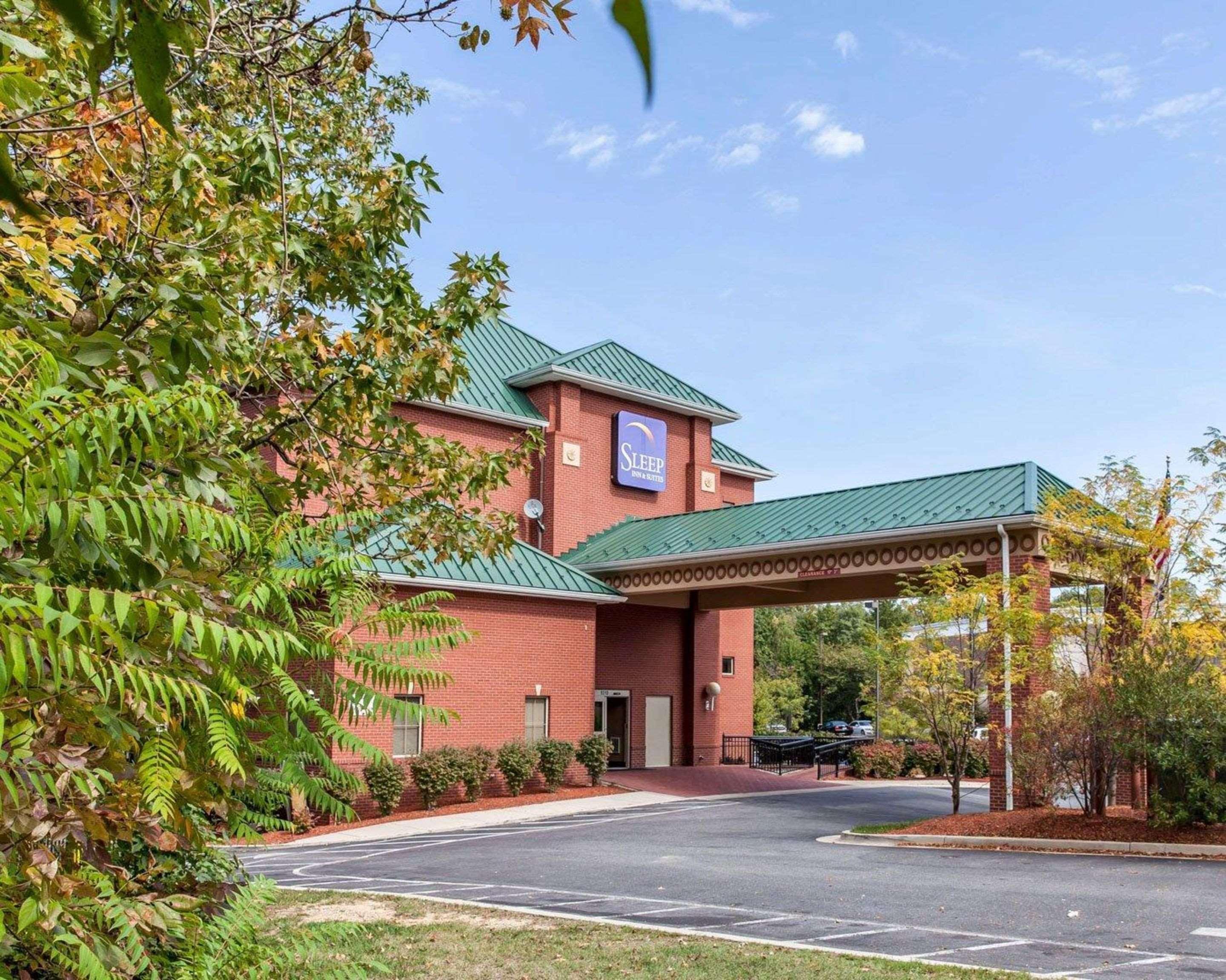 sleep inn and suites near joint base andrews washington area