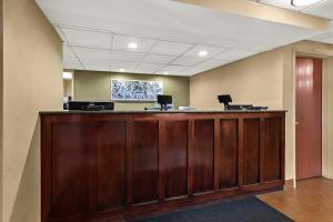 sleep inn and suites near joint base andrews washington area