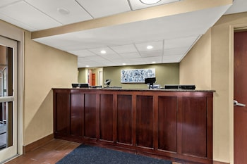 Sleep Inn & Suites Near Joint Base Andrews-Washington Area,Baileys Crossroads>>Accokeek,3 star