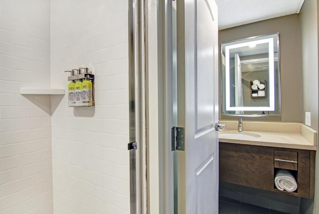 staybridge suites toronto vaughan south by ihg