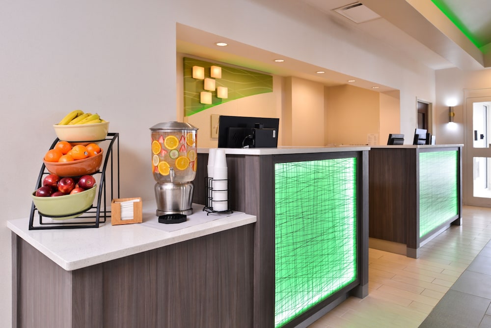 holiday inn hotel and suites rochester marketplace by ihg