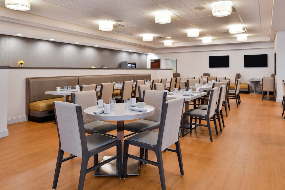 holiday inn hotel and suites rochester marketplace by ihg