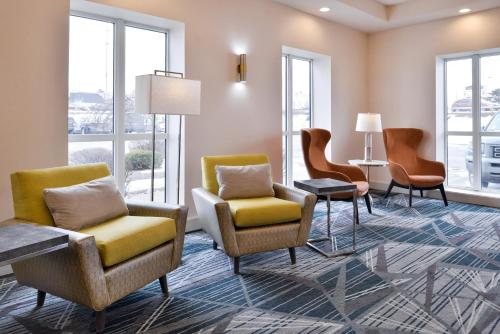holiday inn hotel and suites rochester marketplace by ihg