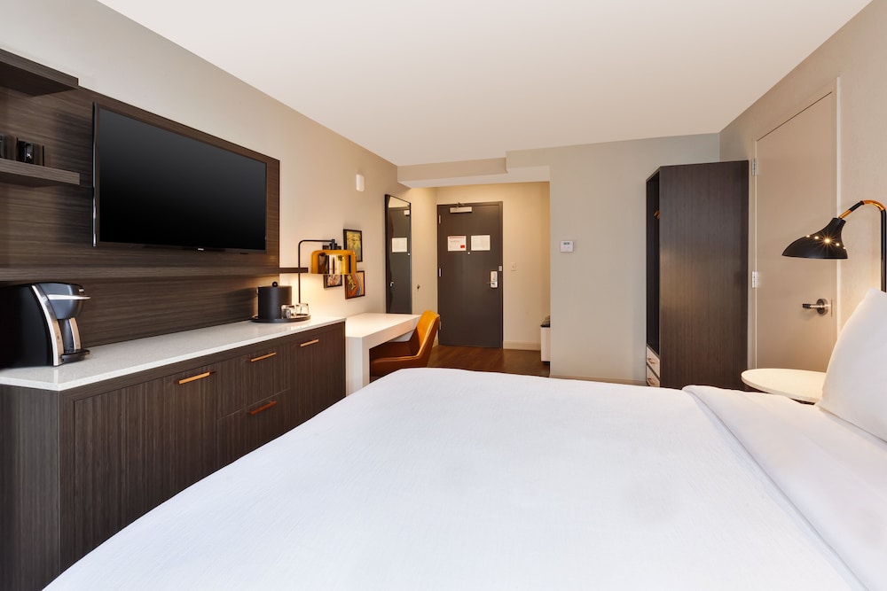 hotel indigo rochester mayo clinic area by ihg